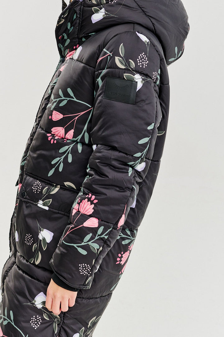 ROSA – Zimowa Kurtka z Subtelnym Kwiatowym Wzorem