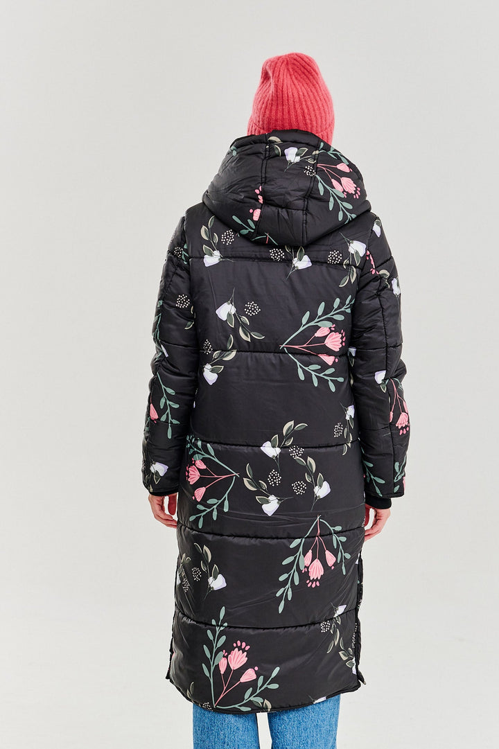 ROSA – Zimowa Kurtka z Subtelnym Kwiatowym Wzorem